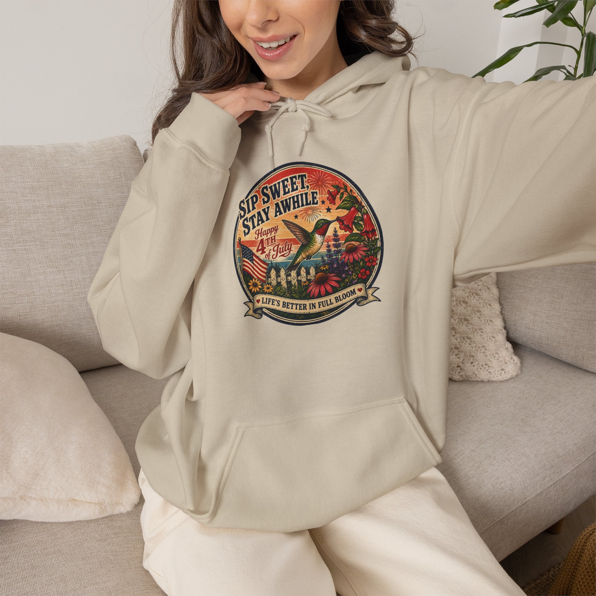 oryggy - america-250-unisex-heavy-blend™-hooded-sweatshirt-hummingbird-tee - Vintage Patriotic Apparel